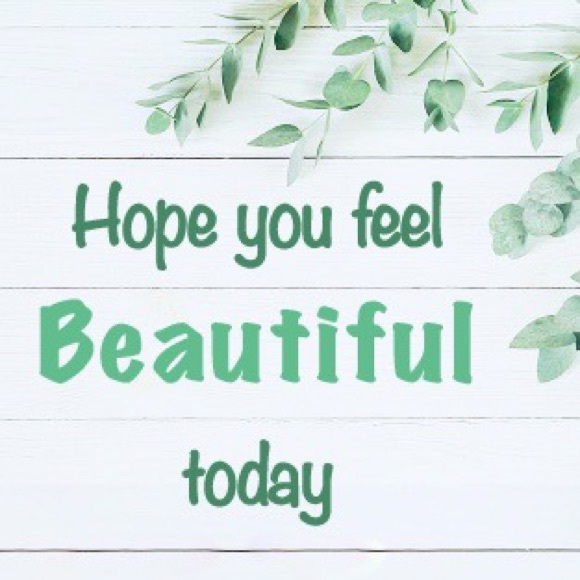 Meet your Posher, Kara - Picture 1 of 3